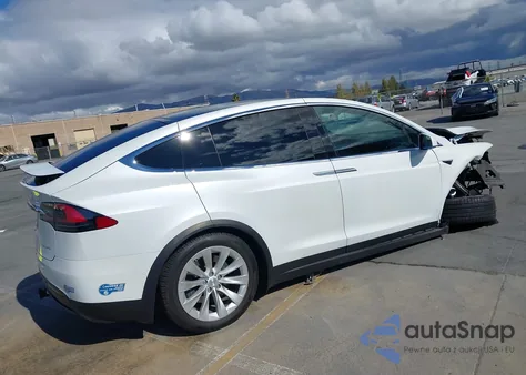 2020 Tesla Model X Long Range Dual Motor All-Wheel Drive/Long Range Plus Dual Motor All-Wheel Drive z USA, uszkodzony, nr VIN 5YJXCBE21LF249974